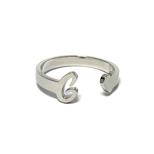 Anillo de acero ajustable con letra G y corazón