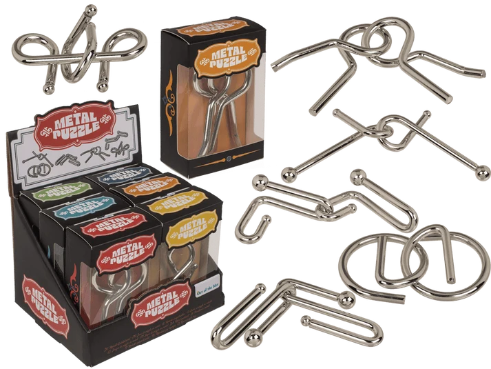 Juego de paciencia metálico de 9 cm con seis diseños de rompecabezas de alambre y caja individual; modelo aleatorio