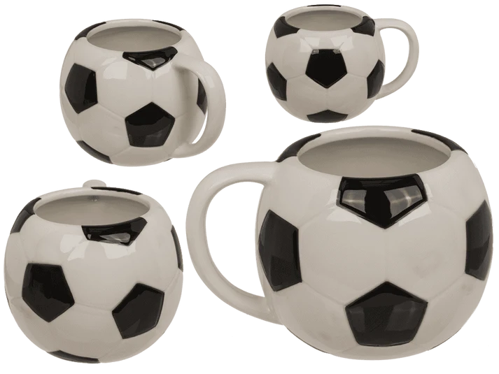 Taza de gres con forma de balón de fútbol blanco y negro de 500 ml, vistas desde varios ángulos