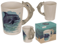 Taza original de delfín con ilustración marina y asa 3D en forma de delfín gris, con caja de regalo