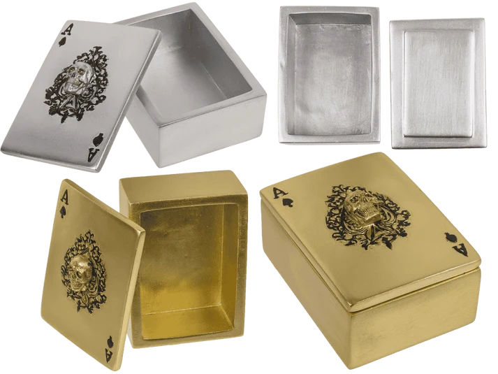 Caja para guardar naipes con calavera en colores dorado y plateado