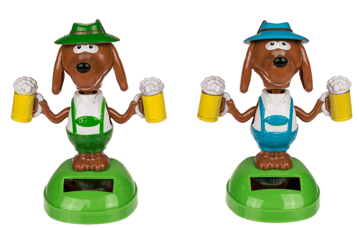 Figuras de perro cervecero con dos jarras de cerveza y base solar, verde y azul