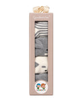 Set de cuatro pares de calcetines para recién nacido Gamberritos en tonos gris y blanco presentado en caja regalo